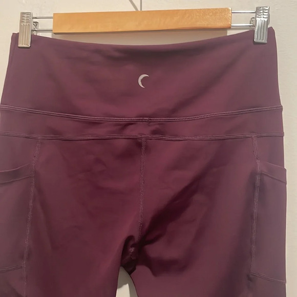 Zyia Active Plum Capris - Picture 4 of 4